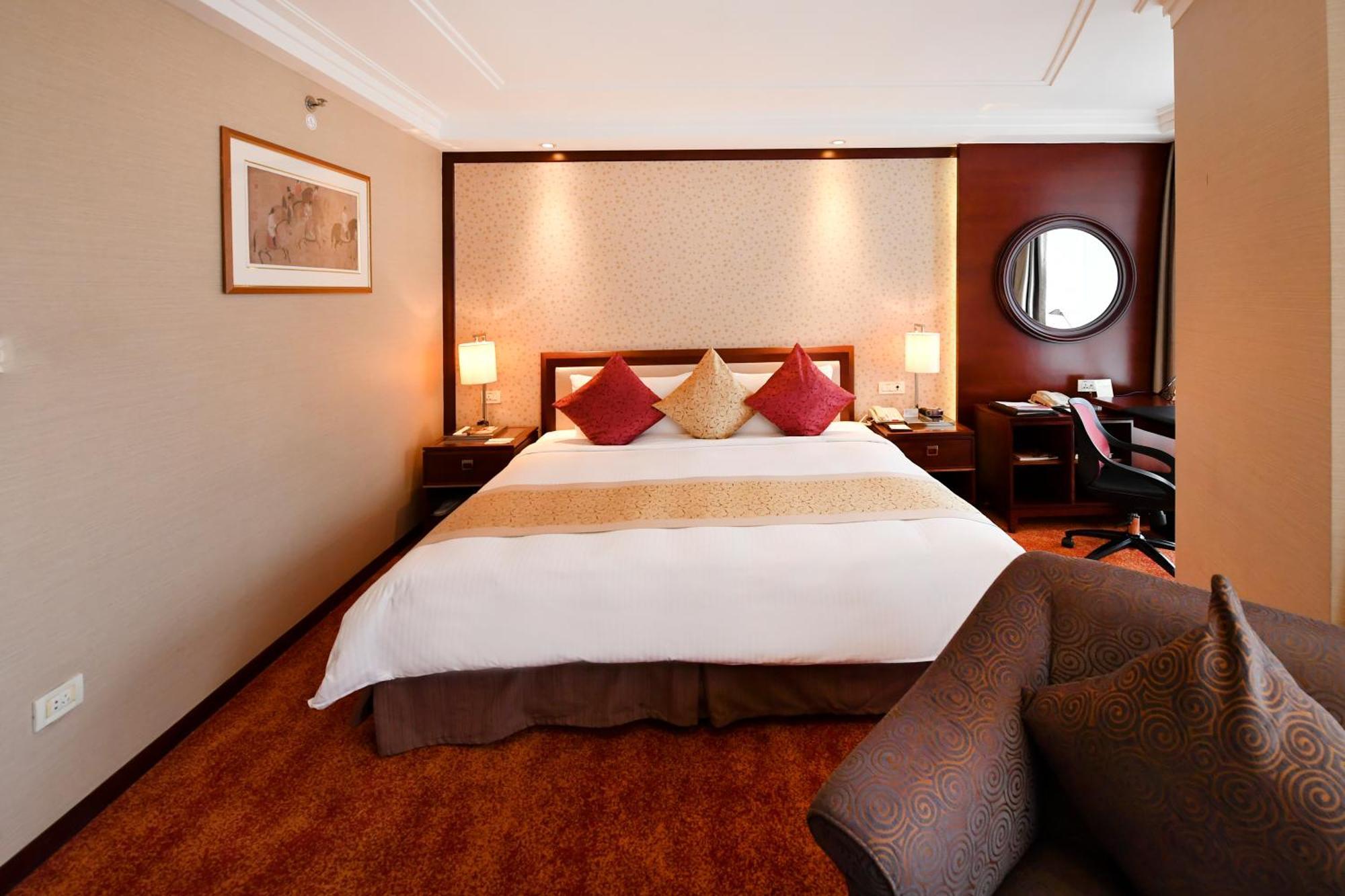 Central Hotel Shanghai - Nanjing Road Exterior foto